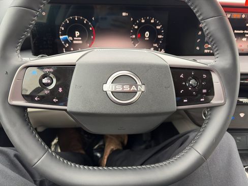 Used 2025 Nissan Murano SV w/ Cargo Package AWD/4WD image 9