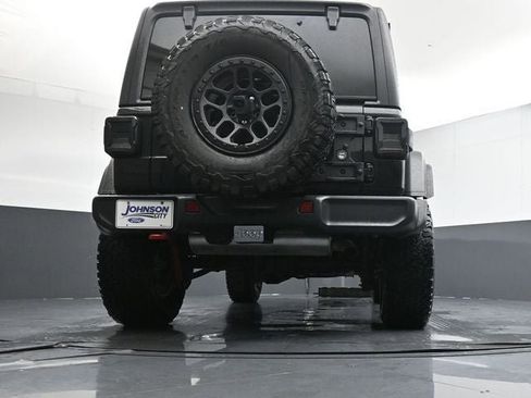 Used 2021 Jeep Wrangler Unlimited Rubicon w/ Xtreme Recon 35" Tire Package image 28