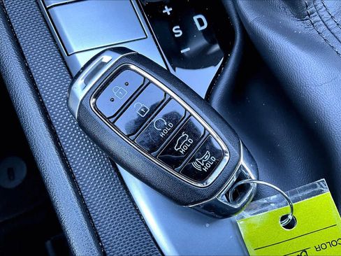 Used 2023 Hyundai Elantra SEL image 13