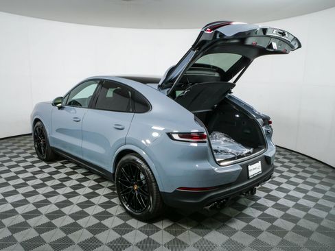 New 2026 Porsche Cayenne Coupe AWD/4WD image 36
