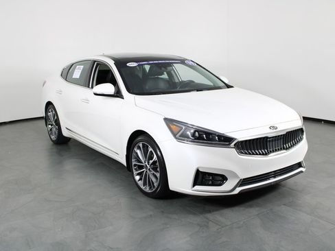 Used 2019 Kia Cadenza Technology image 12