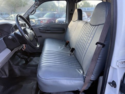 Used 2001 Ford F350 XL image 12