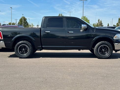Used 2015 RAM 1500 Laramie w/ Convenience Group AWD/4WD image 3