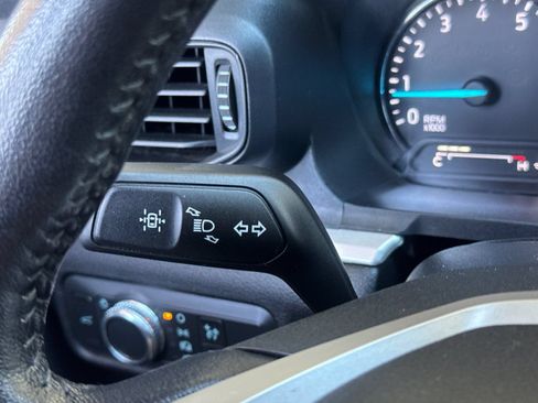 Used 2021 Ford Explorer XLT RWD image 30