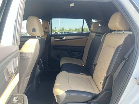 New 2026 Volkswagen Atlas Cross Sport SE image 24