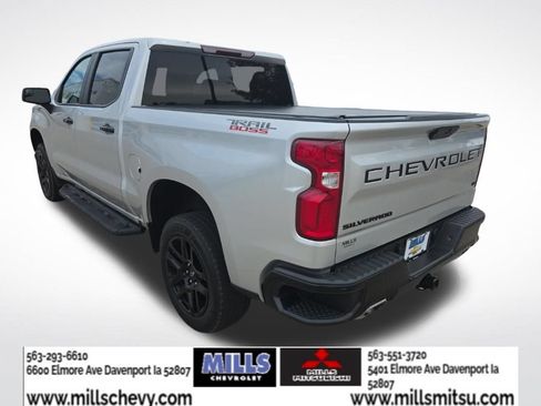 Used 2022 Chevrolet Silverado 1500 LT Trail Boss w/ Bed Protection Package AWD/4WD image 4