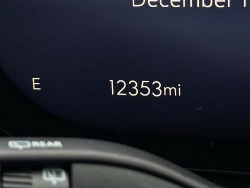 Used 2025 Buick Envision Preferred image 28