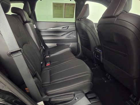 Used 2025 INFINITI QX60 Luxe w/ Black Edition AWD/4WD image 29