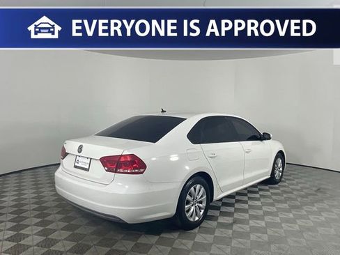 Used 2013 Volkswagen Passat 2.5 S image 5