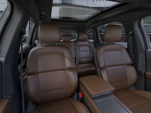 New 2026 Lincoln Nautilus Reserve image 10