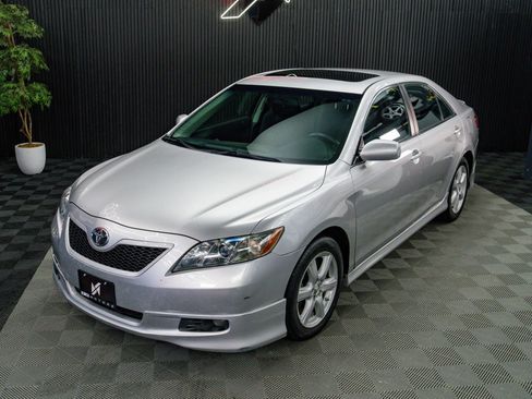 Used 2009 Toyota Camry SE FWD image 5