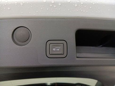 New 2026 Chevrolet Equinox ACTIV w/ Convenience Package III AWD/4WD image 25