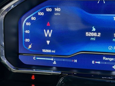 Used 2024 Chevrolet Silverado 1500 RST image 8