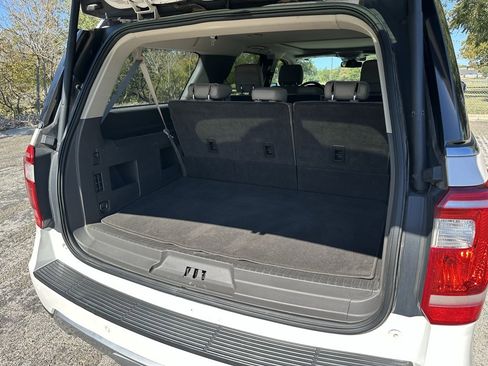 Used 2018 Ford Expedition Max XLT w/ Equipment Group 202A image 18