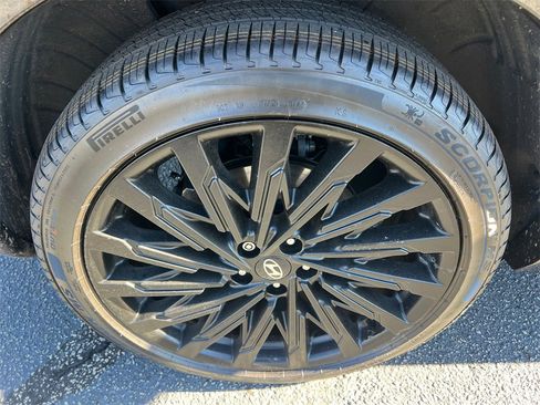 Used 2024 Hyundai Santa Fe Calligraphy image 17