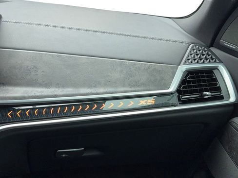 Used 2024 BMW X5 sDrive40i image 20