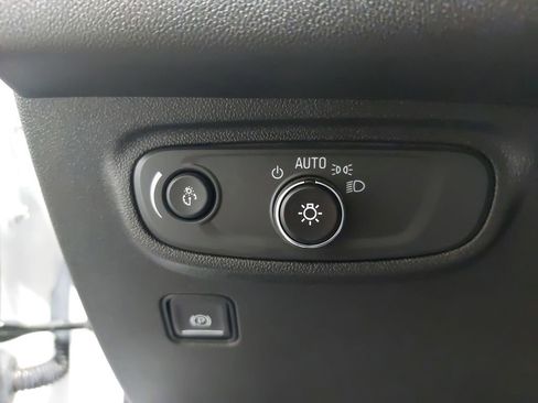 Used 2023 GMC Terrain SLE w/ Driver Convenience Package image 48