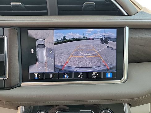Used 2021 GMC Yukon XL Denali w/ Denali Ultimate Package RWD image 21