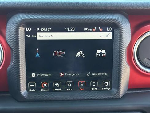 Used 2021 Jeep Wrangler Unlimited Rubicon AWD/4WD image 11