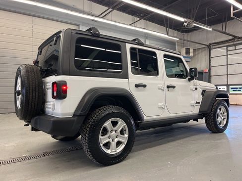 Used 2023 Jeep Wrangler Unlimited Sport image 7
