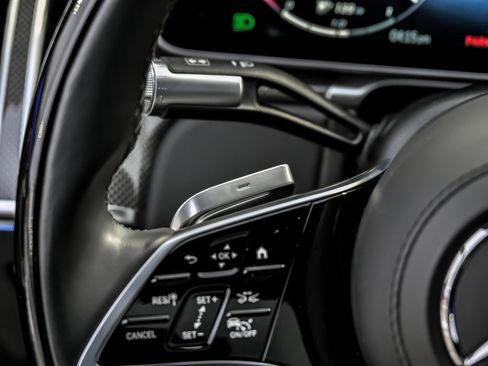 Used 2023 Mercedes-Benz S 580 4MATIC Sedan w/ AMG Line image 36