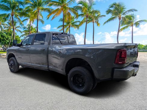 New 2026 RAM 3500 Laramie AWD/4WD image 5