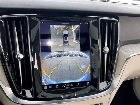 Used 2024 Volvo S60 B5 Plus image 19