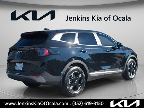 New 2026 Kia Sportage LX FWD image 3