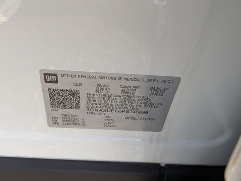 Used 2023 Chevrolet Equinox LT AWD/4WD image 17