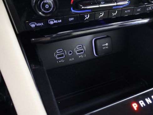 Used 2021 Jeep Grand Cherokee L Limited AWD/4WD image 61