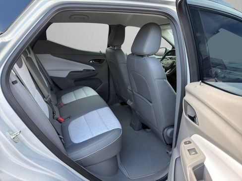 Used 2023 Chevrolet Bolt EUV Premier FWD image 12