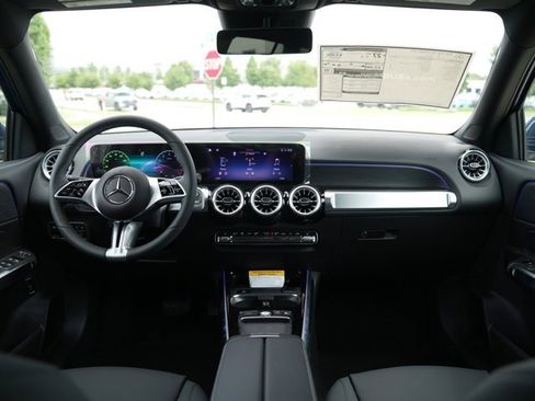 Certified 2026 Mercedes-Benz GLB 250 4MATIC image 19