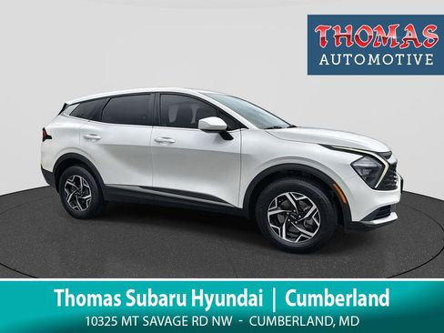 Used 2023 Kia Sportage LX AWD/4WD image 1
