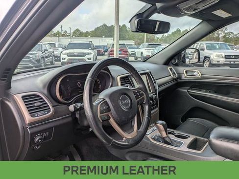 Used 2017 Jeep Grand Cherokee Limited w/ Luxury Group II image 13