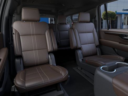 New 2026 Chevrolet Suburban High Country AWD/4WD image 18