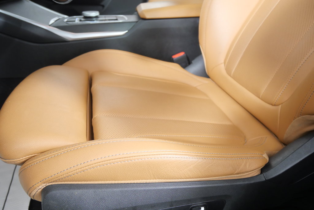 Certified 2024 BMW i4 eDrive40 w/ Convenience Package RWD image 9