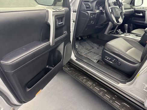 Used 2024 Toyota 4Runner SR5 Premium w/ Moonroof Package AWD/4WD image 30