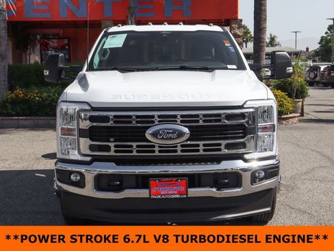 Used 2024 Ford F350 XLT AWD/4WD image 3