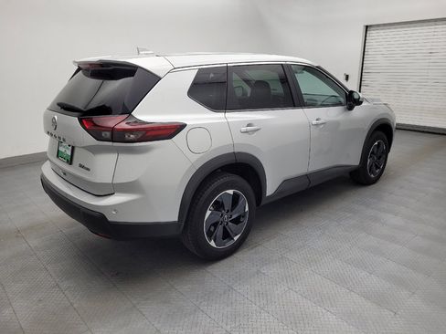 Used 2024 Nissan Rogue SV AWD/4WD image 10