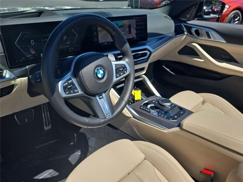 Used 2024 BMW 430i Convertible w/ M Sport Package image 11