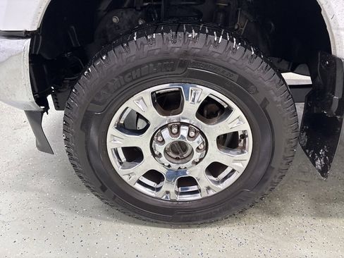 Used 2020 Ford F350 Lariat w/ Lariat Ultimate Package image 9