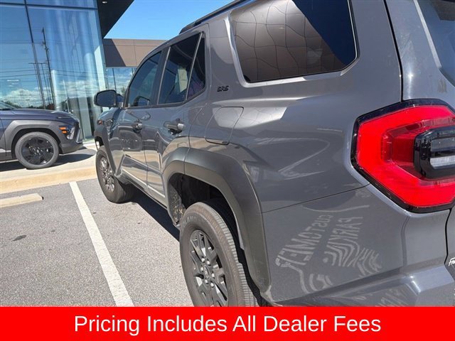 Used 2026 Toyota 4Runner SR5 AWD/4WD image 3