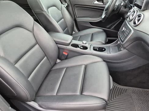 Used 2017 Mercedes-Benz GLA 250 4MATIC image 23