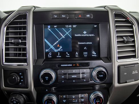 Used 2016 Ford F150 Lariat w/ Equipment Group 502A Luxury AWD/4WD image 27