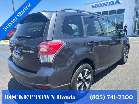 Used 2018 Subaru Forester 2.5i Premium AWD/4WD image 6