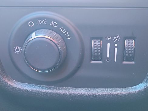 New 2026 Jeep Grand Cherokee Altitude image 20