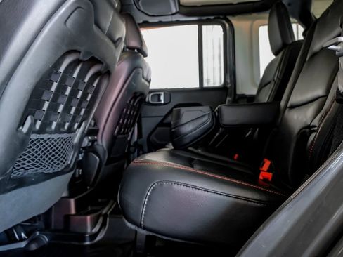 Used 2020 Jeep Wrangler Unlimited Rubicon image 37