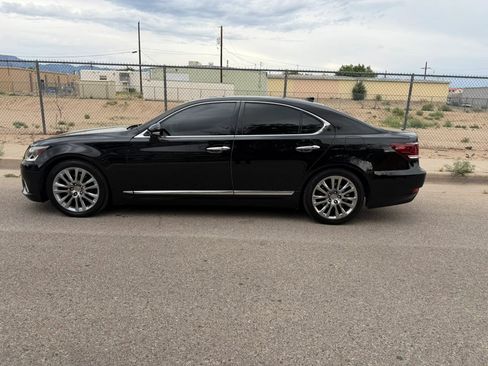 Used 2016 Lexus LS 460 RWD image 7