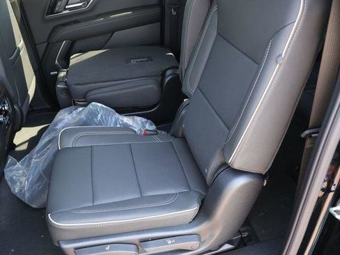 New 2026 GMC Yukon XL Elevation AWD/4WD image 10