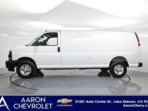 New 2025 Chevrolet Express 3500 Extended w/ Driver Convenience Package image 33
